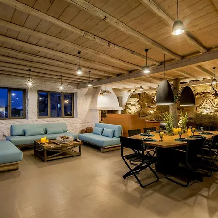 Vanita Agios Ioannis Mykonos * Agios Ioannis Diakoftis